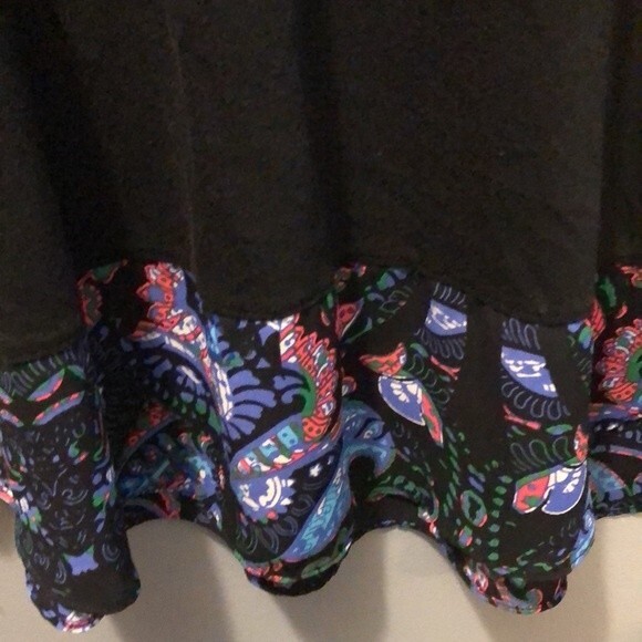 Express blouse size large black with floral paisley bottom - Picture 3 of 6